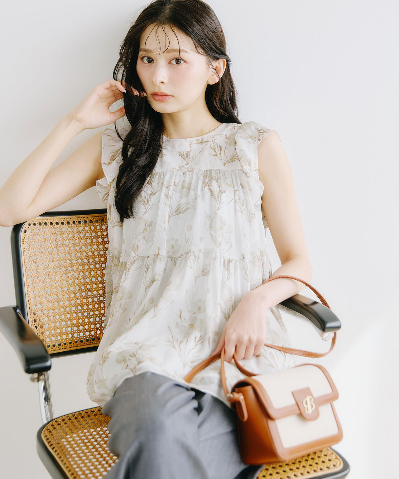 Noble J フラップバッグ