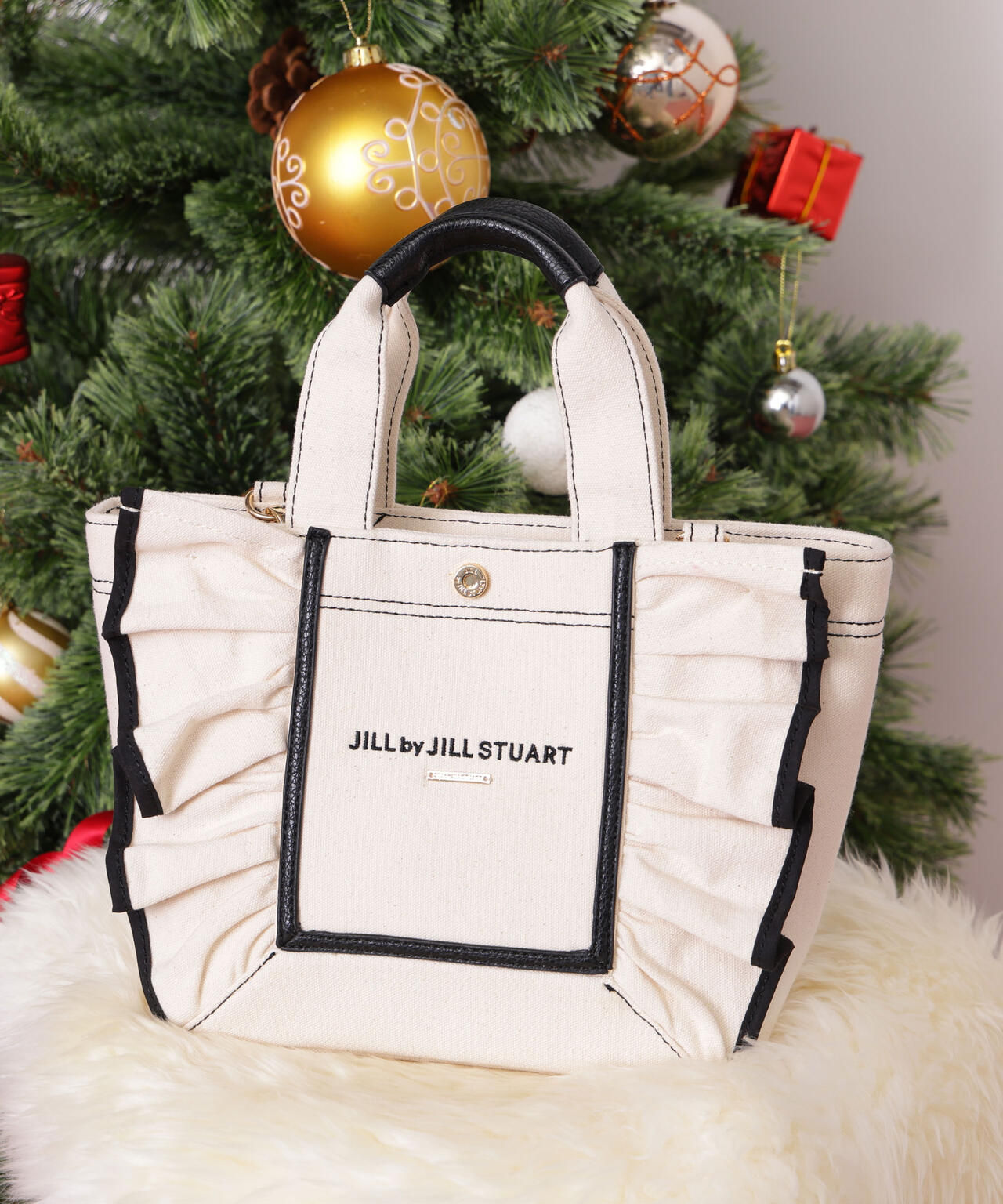 フレームフリルトート