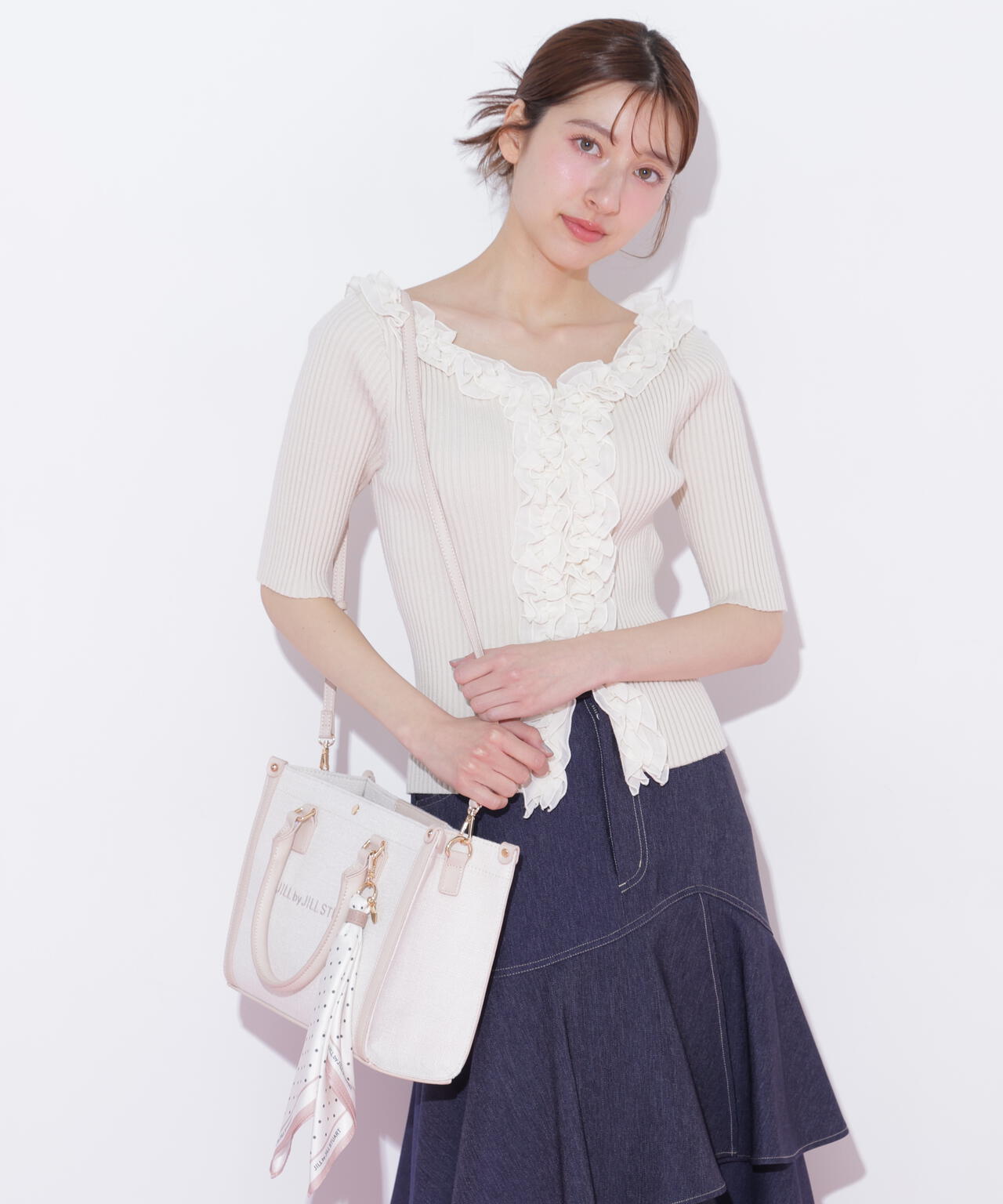 161cm 着用サイズ:FR