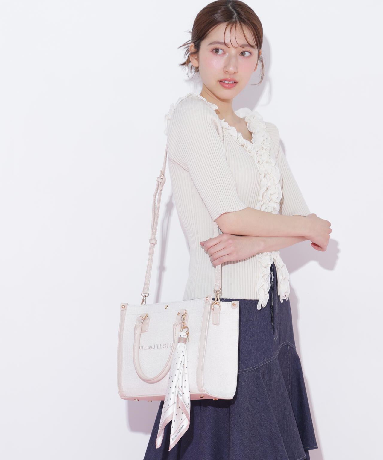 161cm 着用サイズ:FR