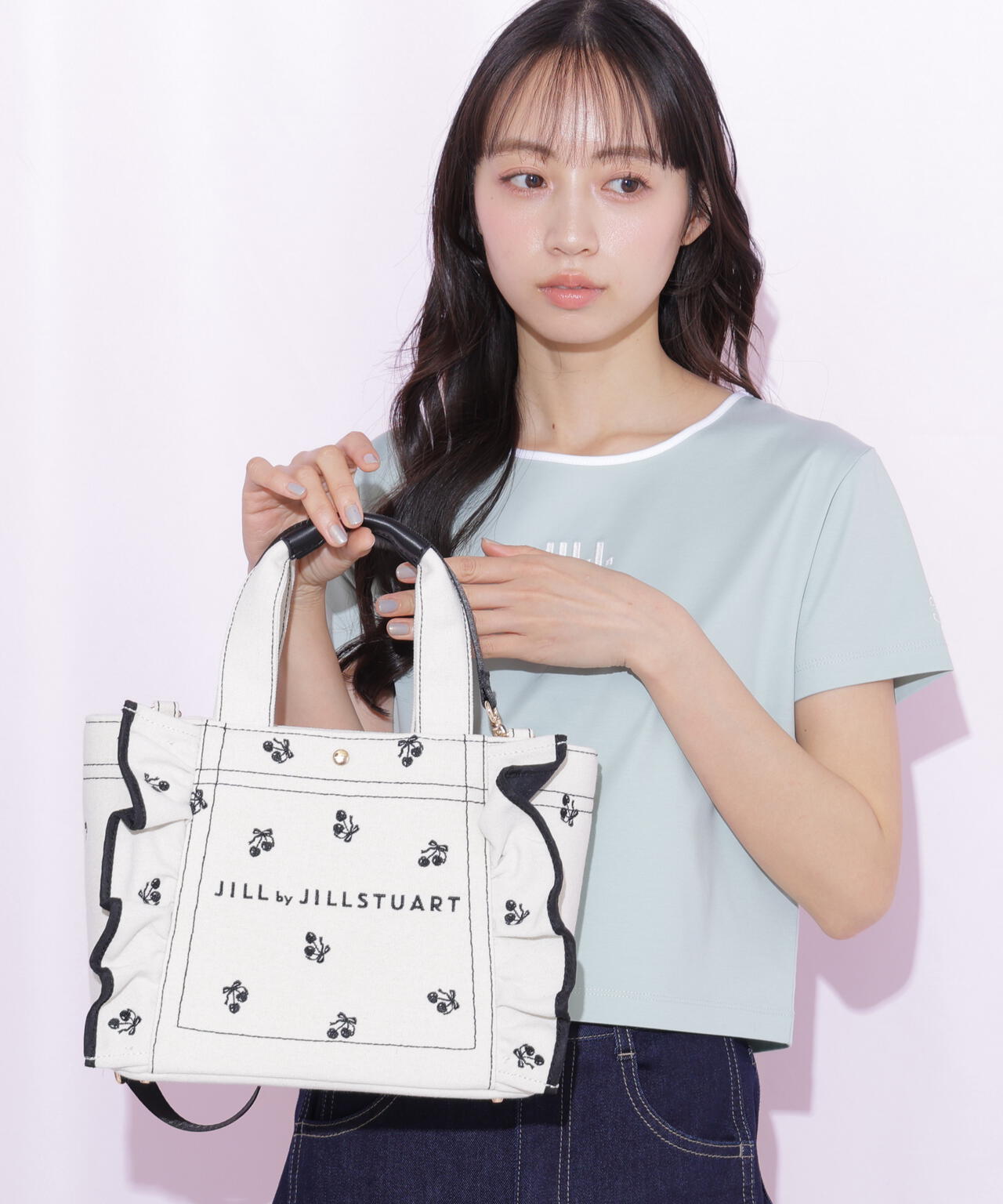 160cm 着用サイズ:FR