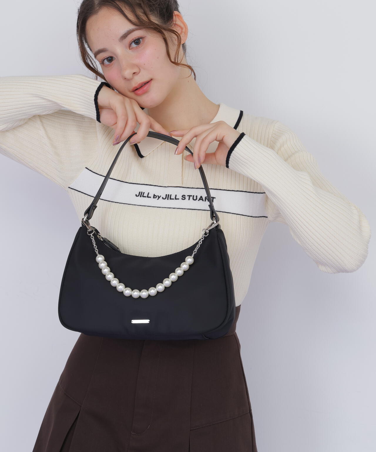 ワンハンドルハーフムーンバッグ