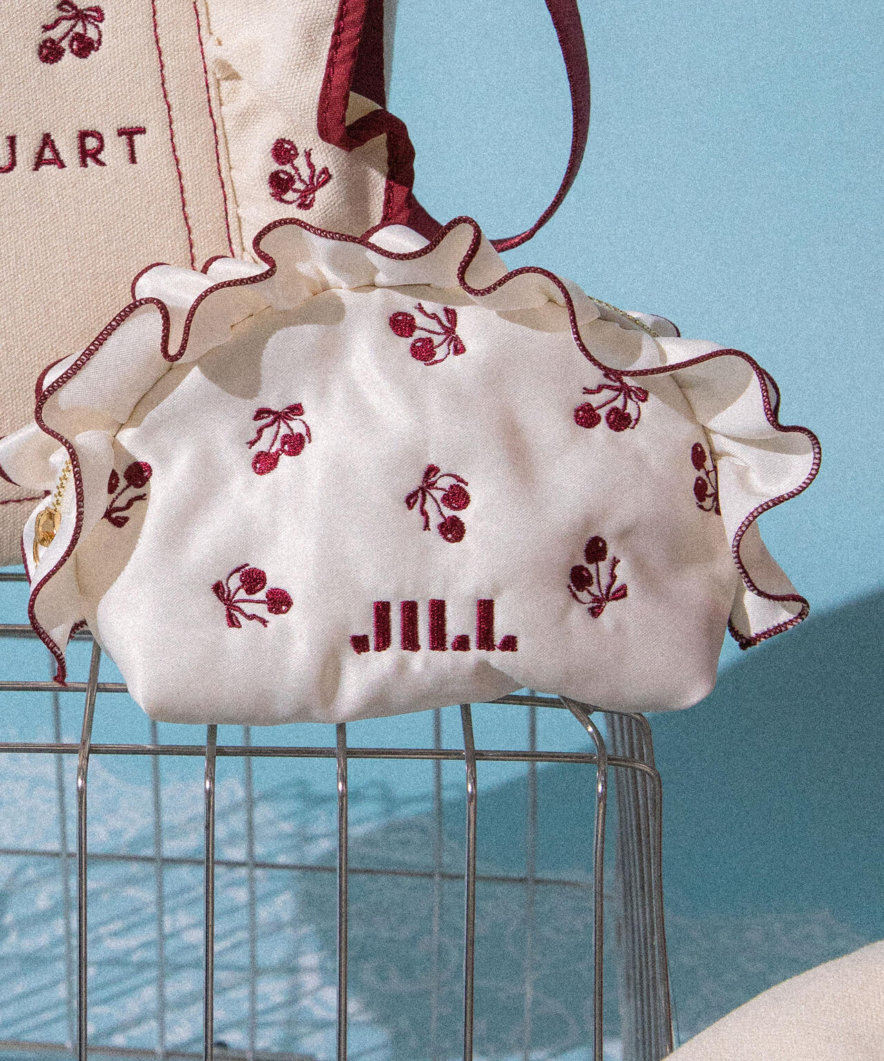 <Cherryシリーズ>フリルポーチ