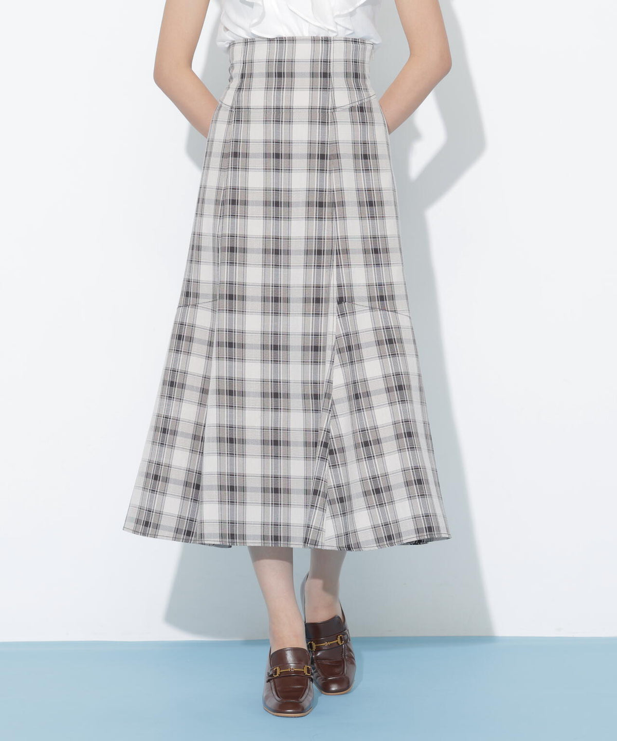 170cm 着用サイズ:FR