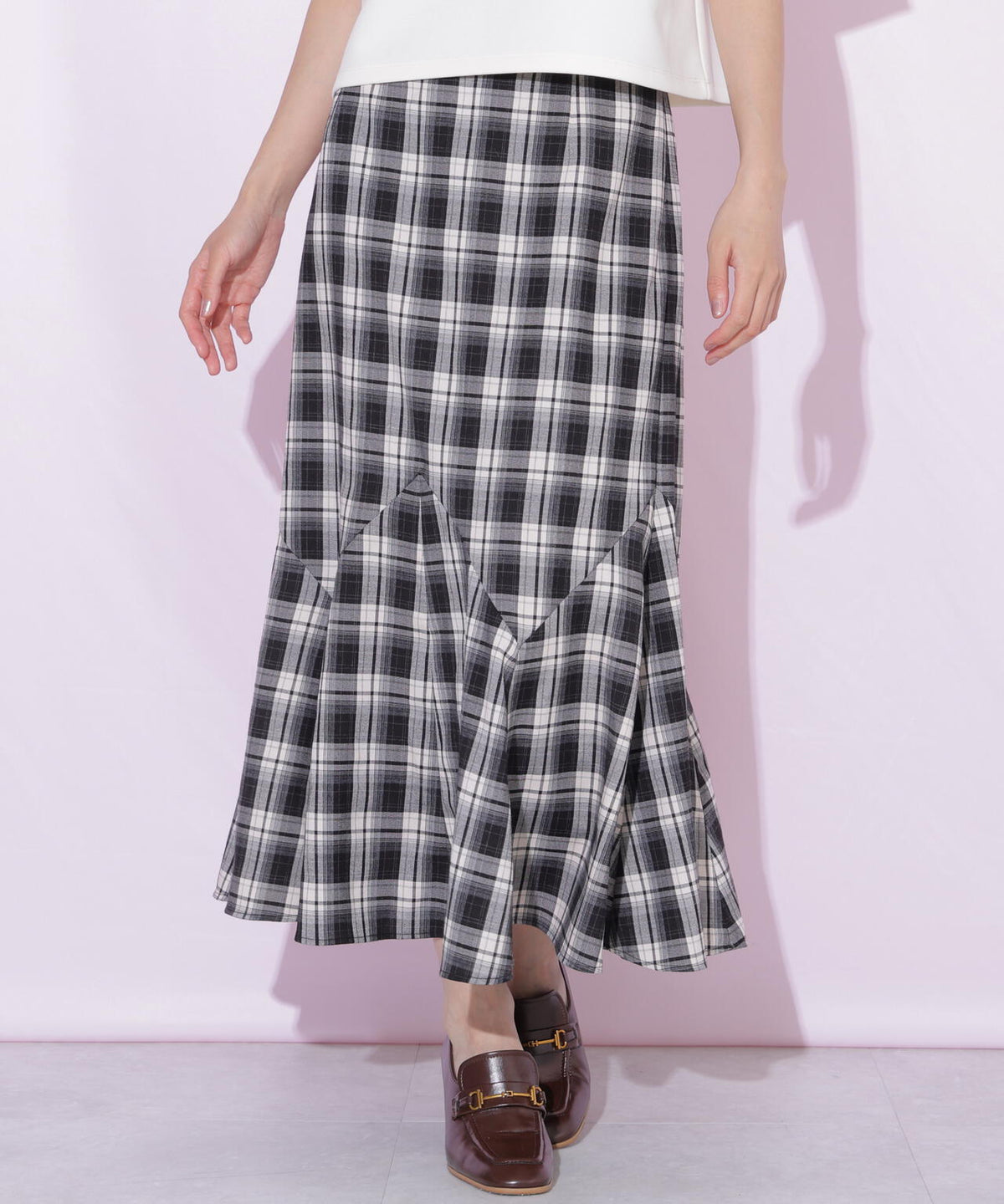 160cm 着用サイズ:FR