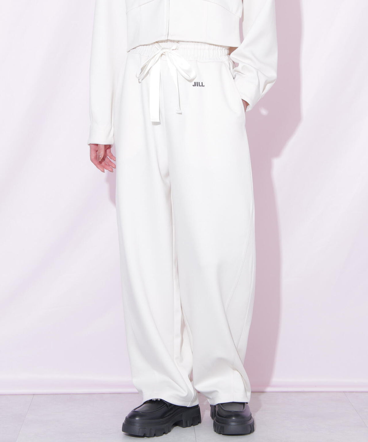 162cm 着用サイズ:FR