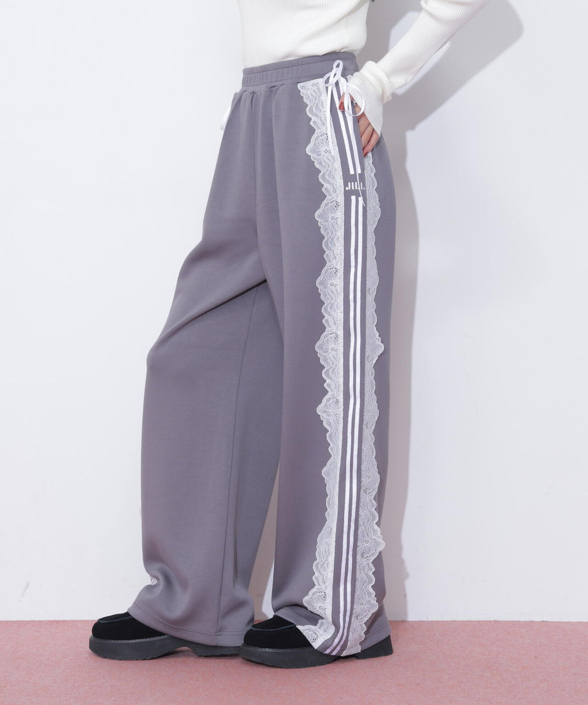 160cm 着用サイズ:FR