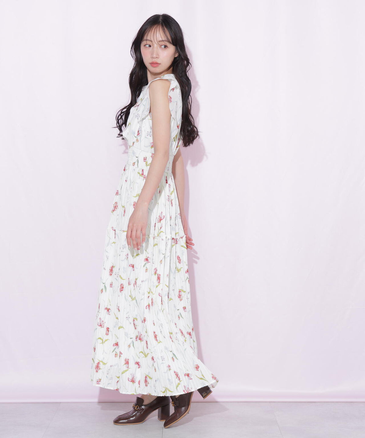 160cm 着用サイズ:FR