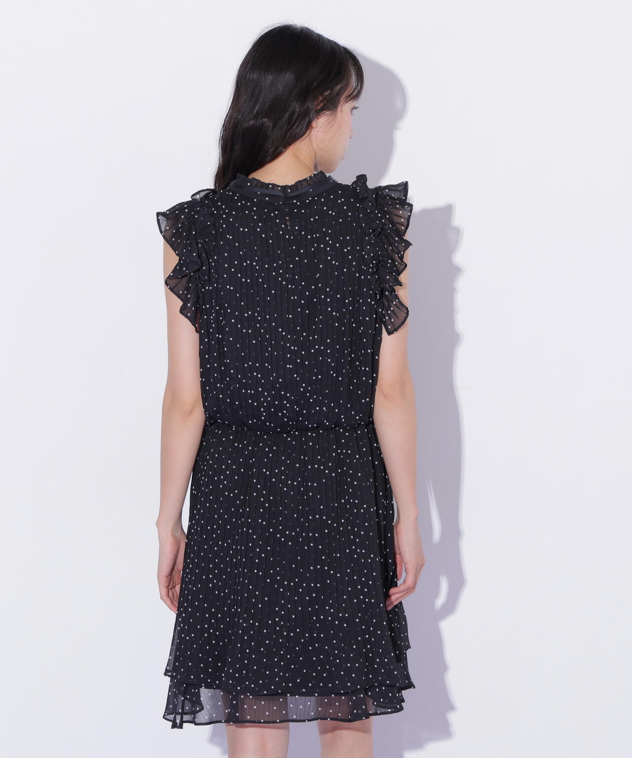 160cm 着用サイズ:FR