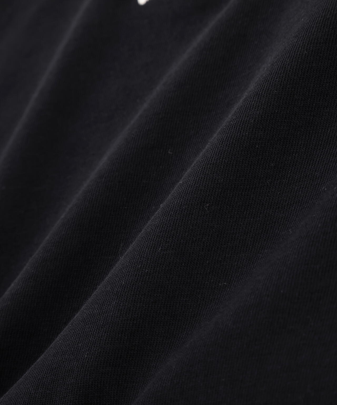 〈RIBBONシリーズ〉フロントロゴTシャツ