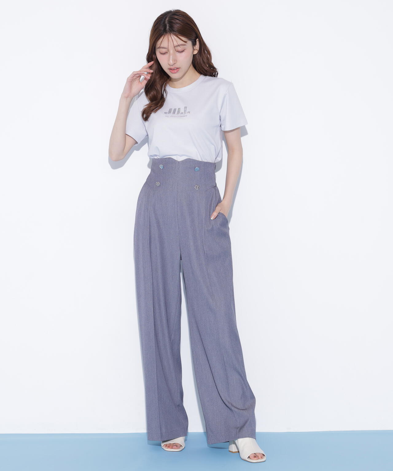 スパンコールロゴ刺繍Tシャツ OC
