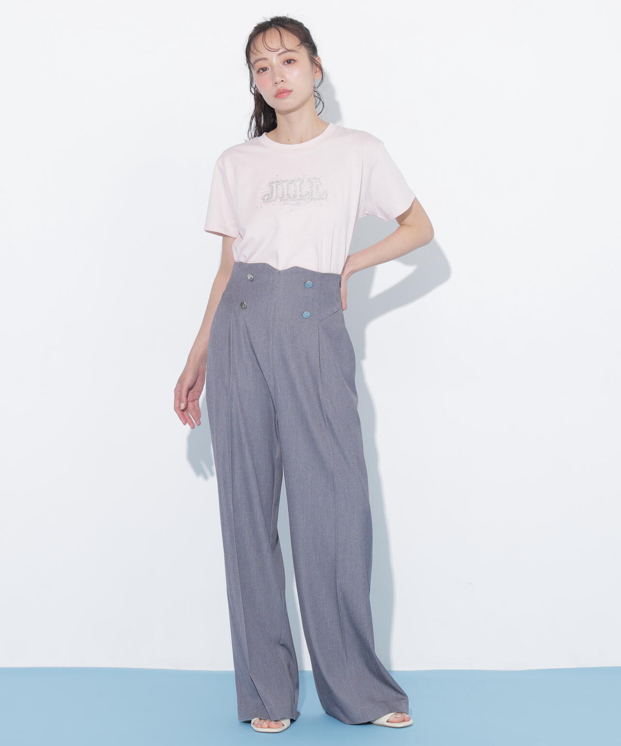 160cm 着用サイズ:FR