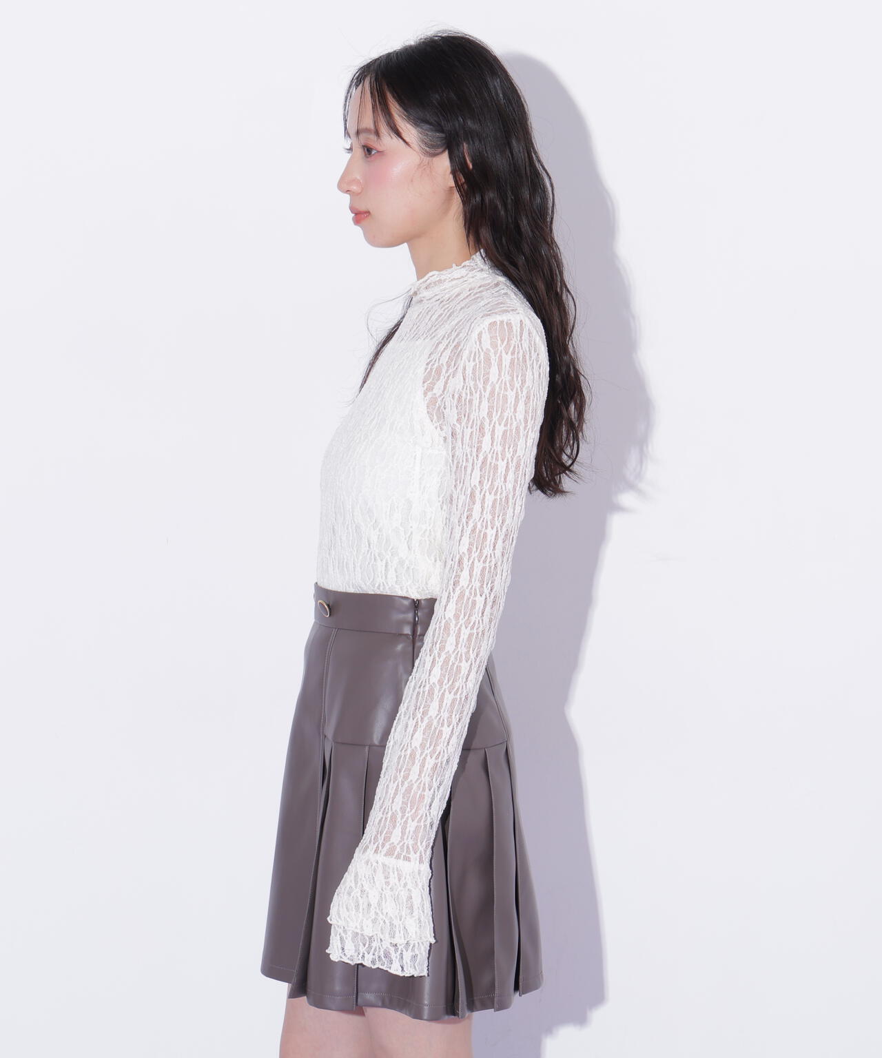 160cm 着用サイズ:FR