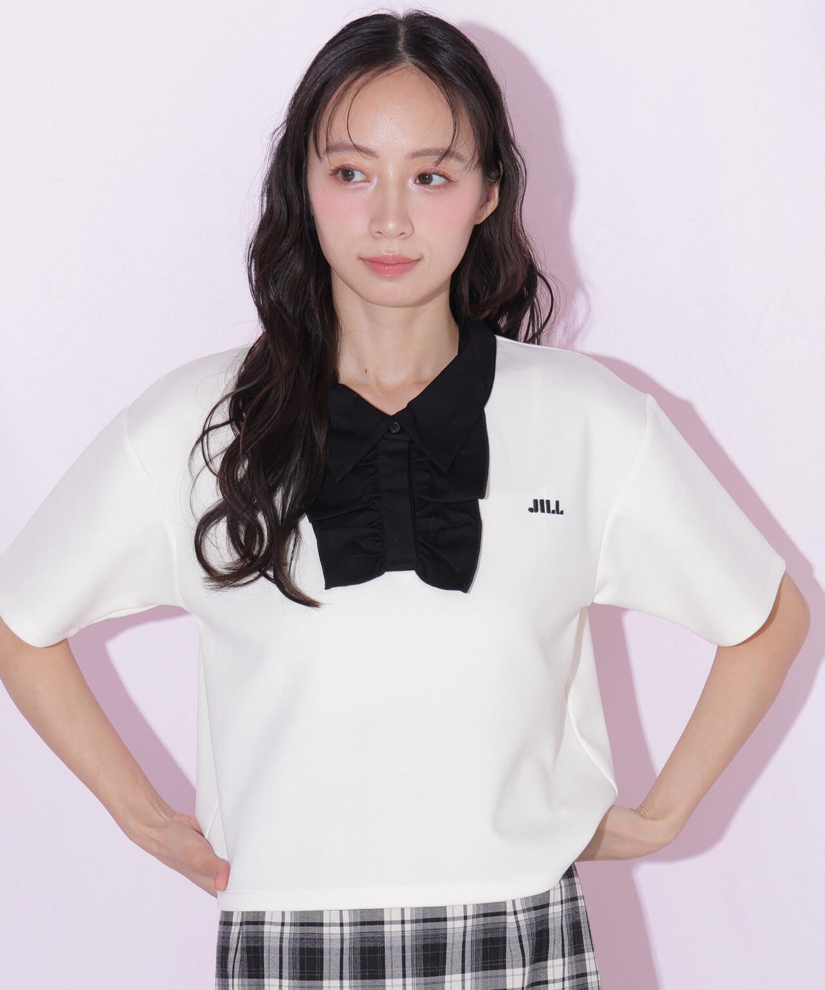 160cm 着用サイズ:FR