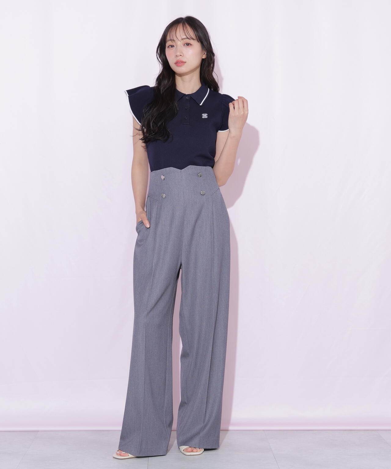 160cm 着用サイズ:FR