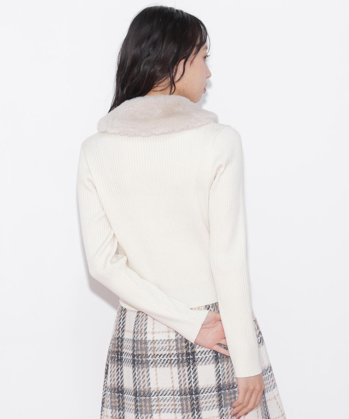 160cm 着用サイズ:FR