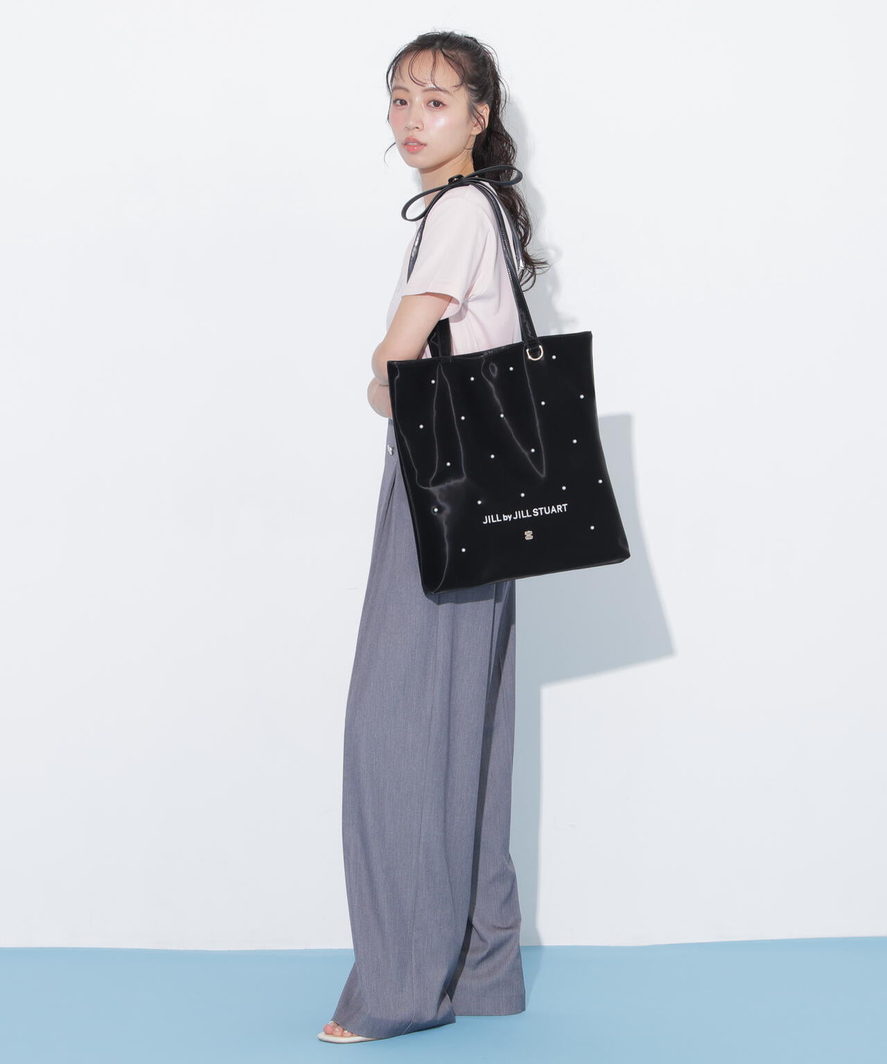 160cm 着用サイズ:FR