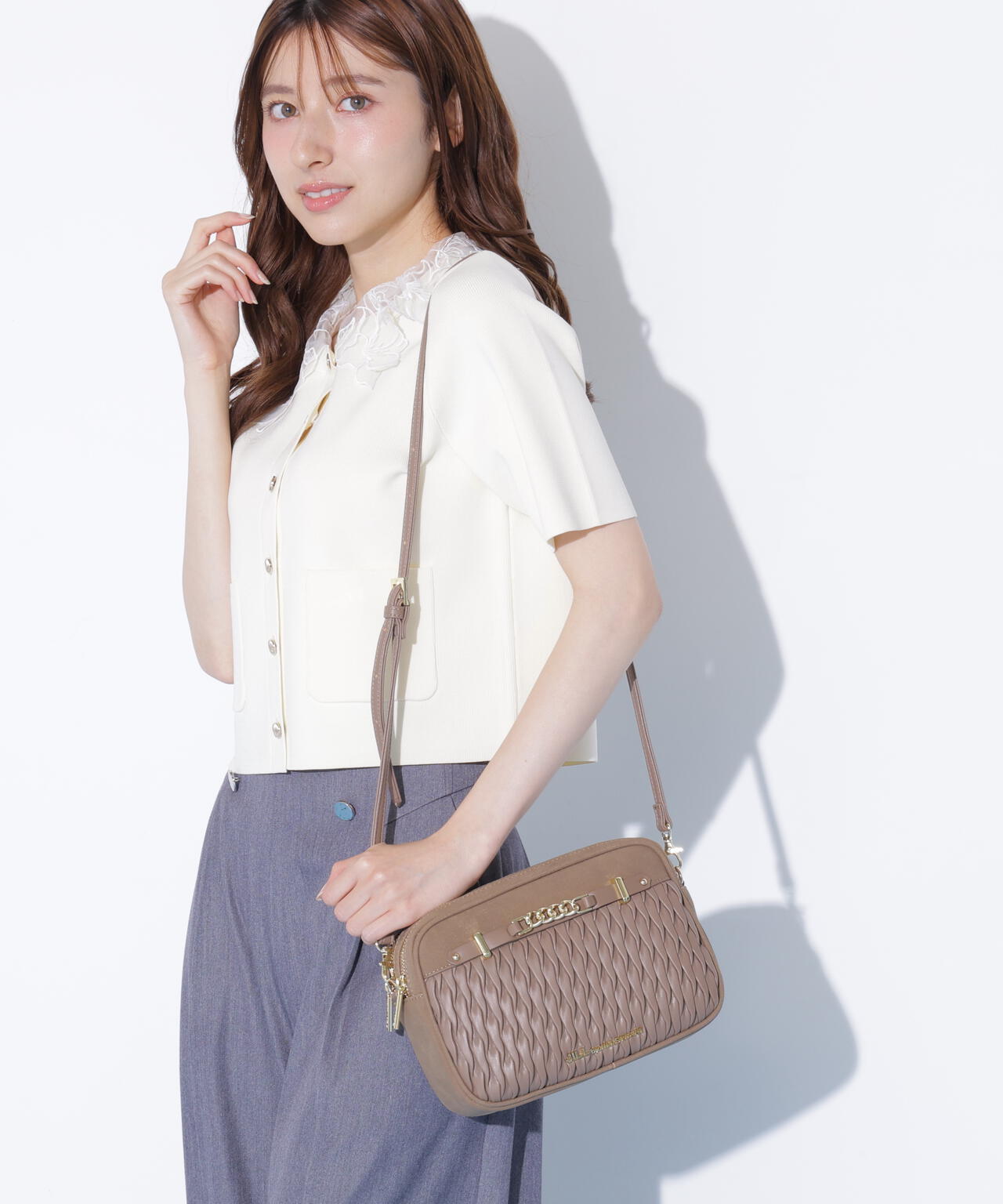 161cm 着用サイズ:FR