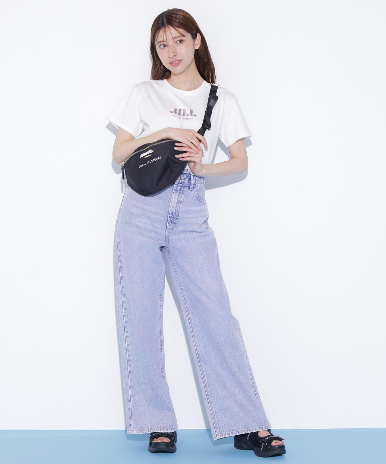 161cm 着用サイズ:FR