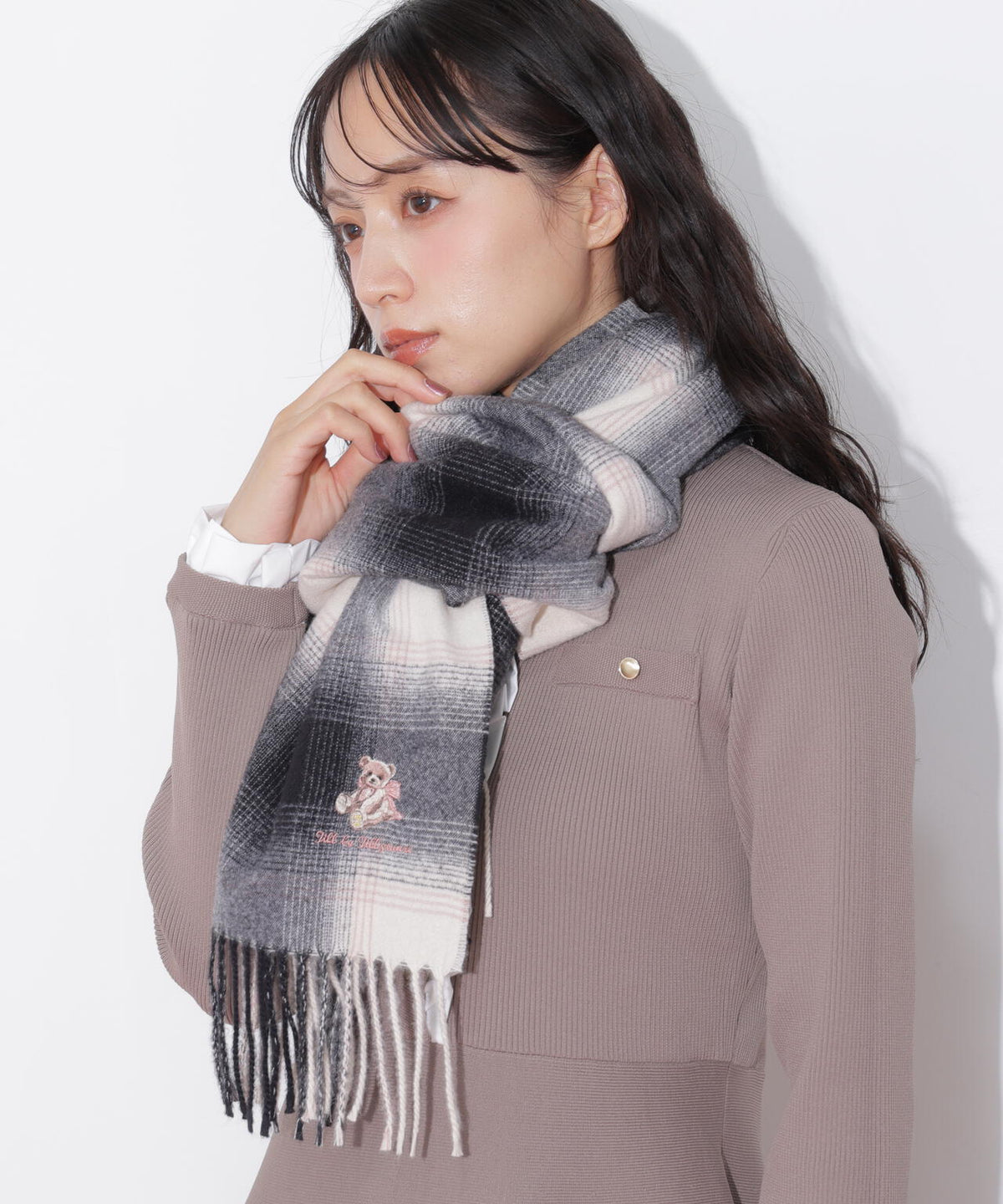 160cm 着用サイズ:FR
