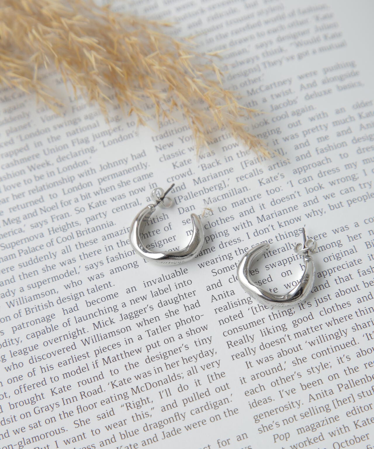 ねじりピアス