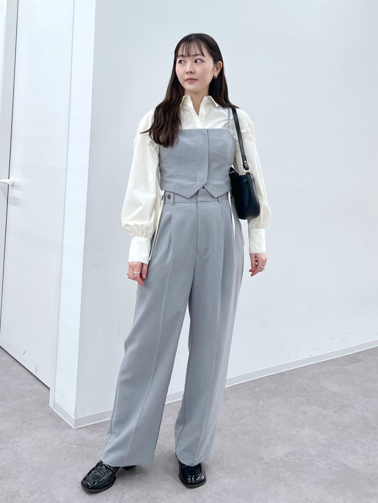 裾ドロストカッティングショート丈シャツ