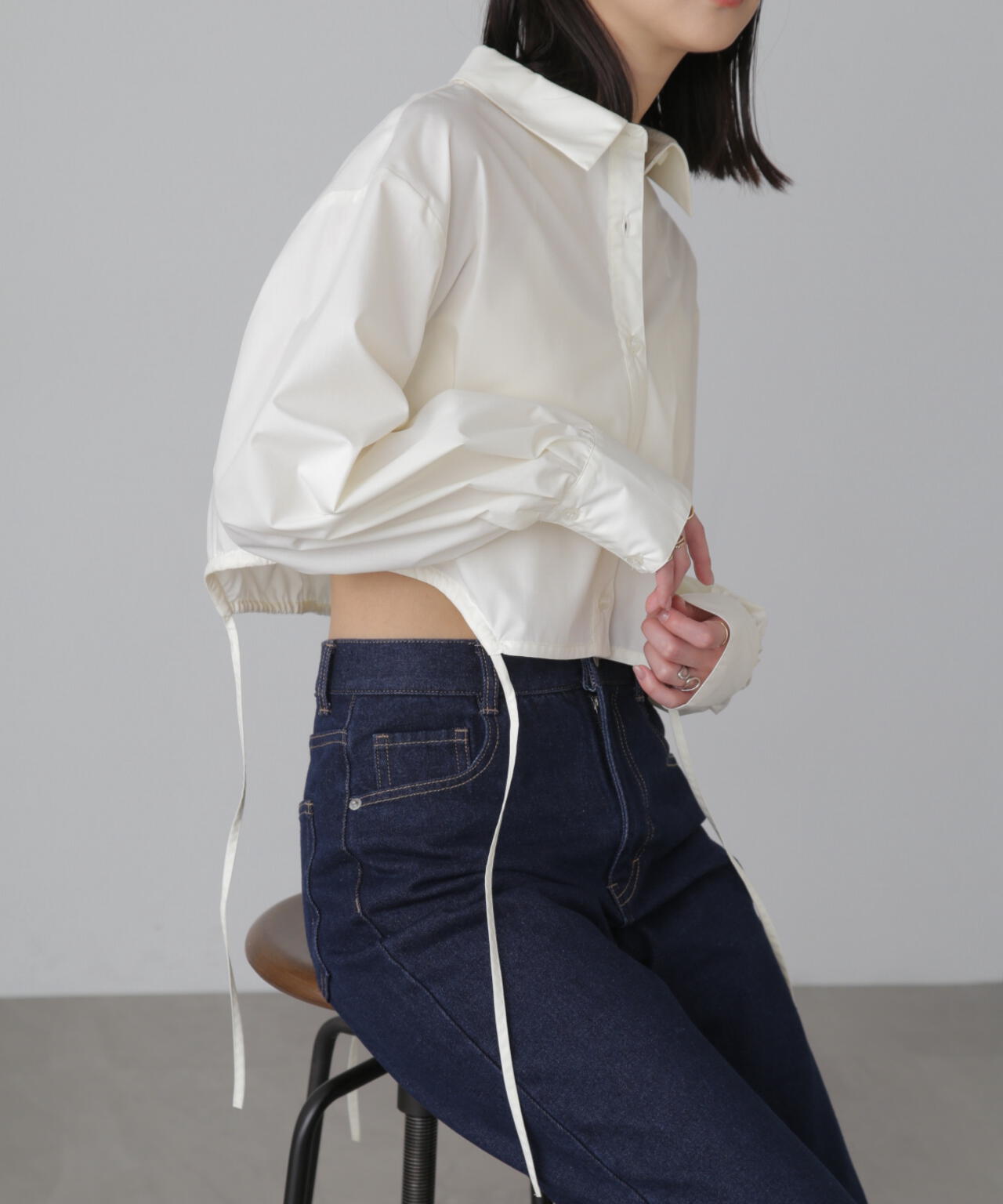 裾ドロストカッティングショート丈シャツ