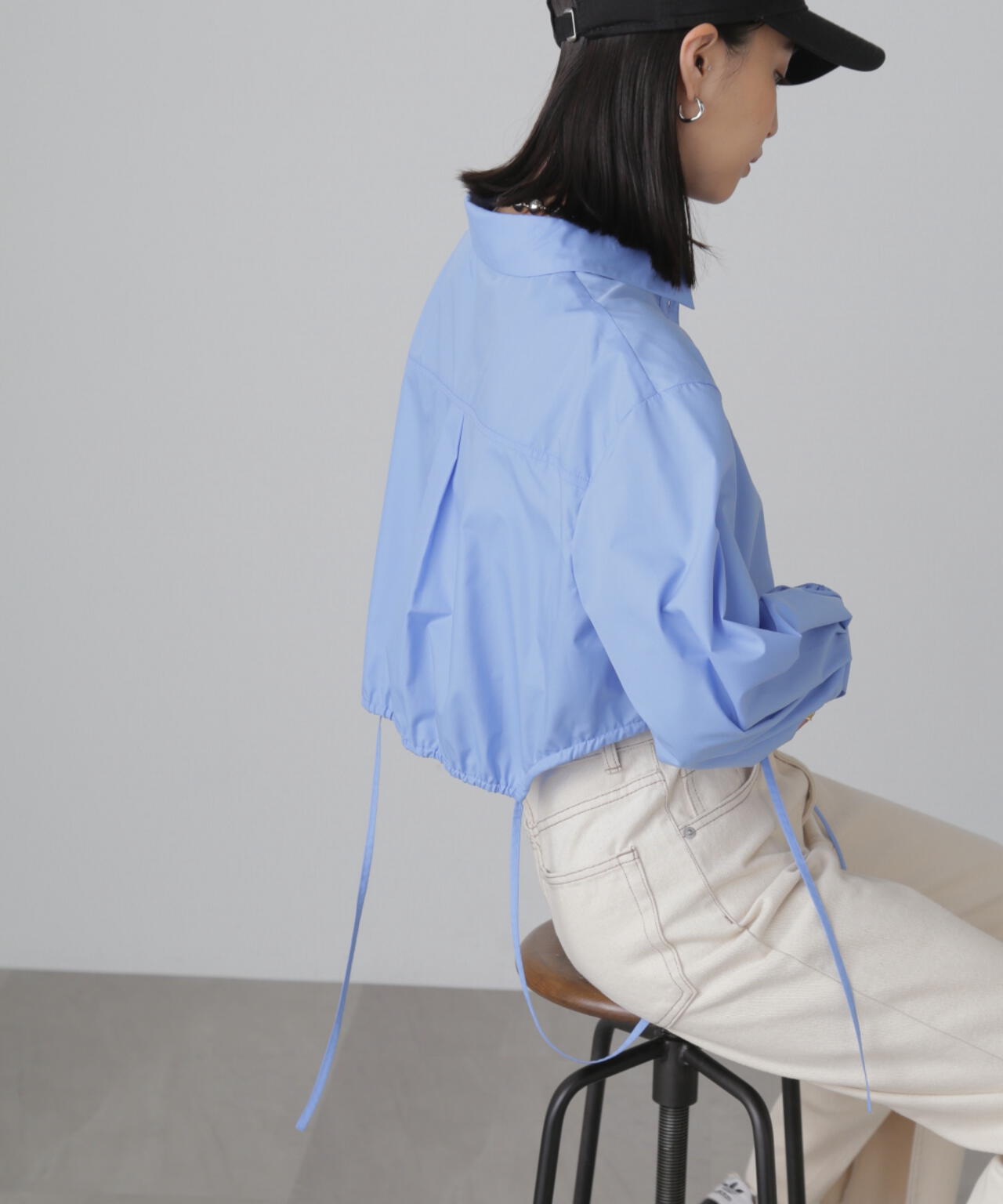 裾ドロストカッティングショート丈シャツ