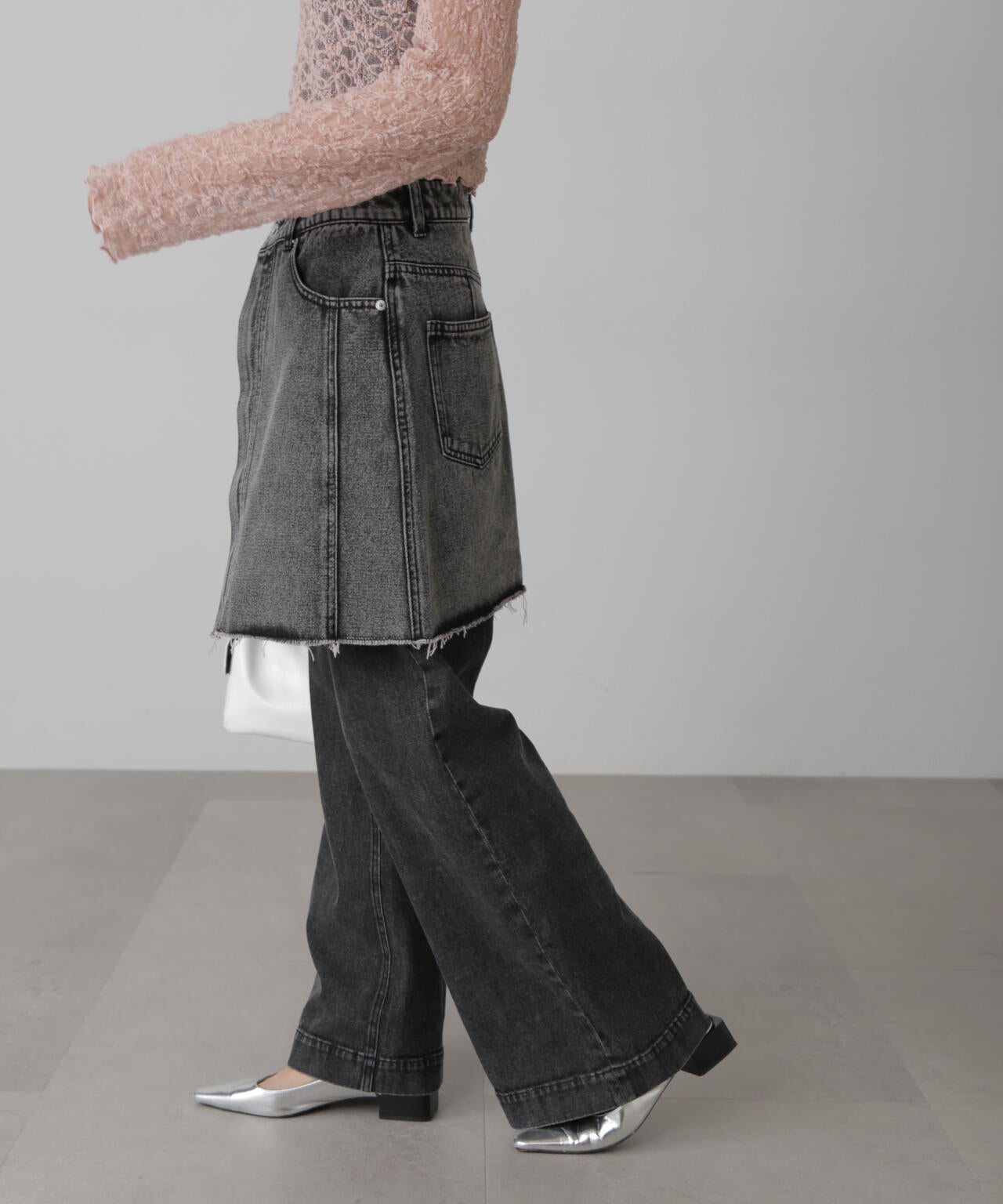 4559d654-ff5a-56d4-842f-9a587f9283f2_Image