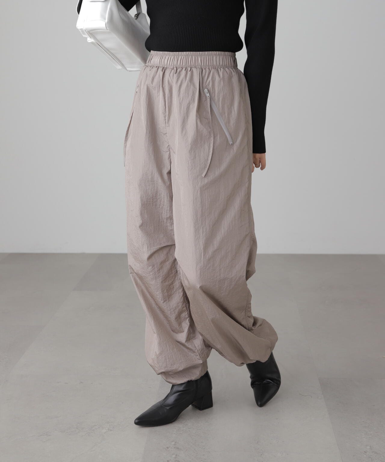 dcb29f7f-3709-56d8-bb61-50dea17b3f7e_Image