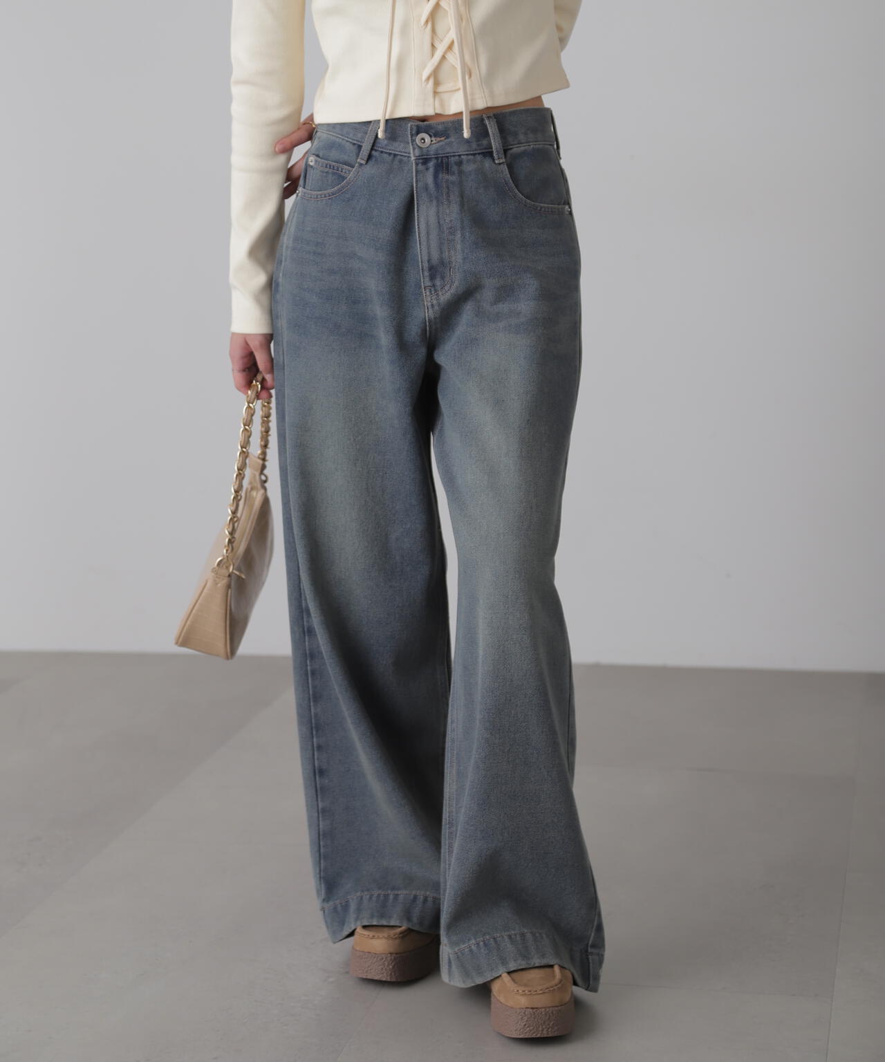 adebb5c5-986c-5c4a-9714-15d31f4a37bf_Image