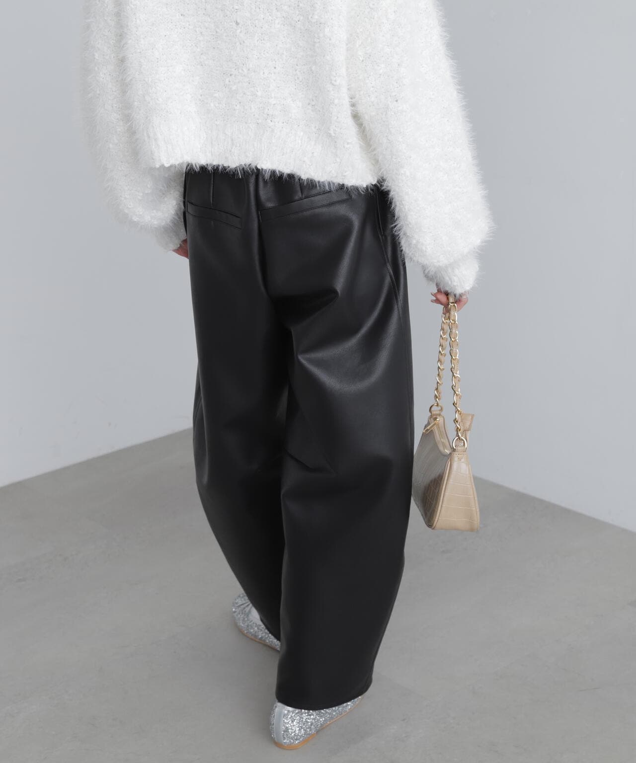 37053ac0-f445-5041-a205-24b31d4c2704_Image