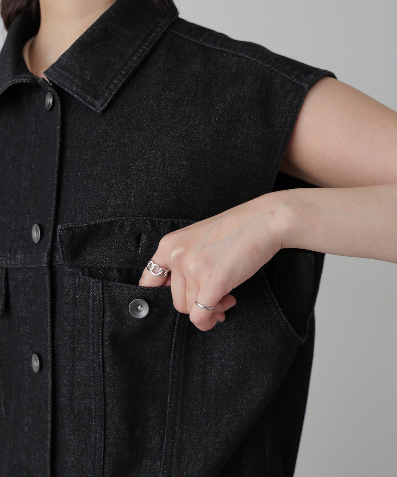 ミドル丈デニムベスト