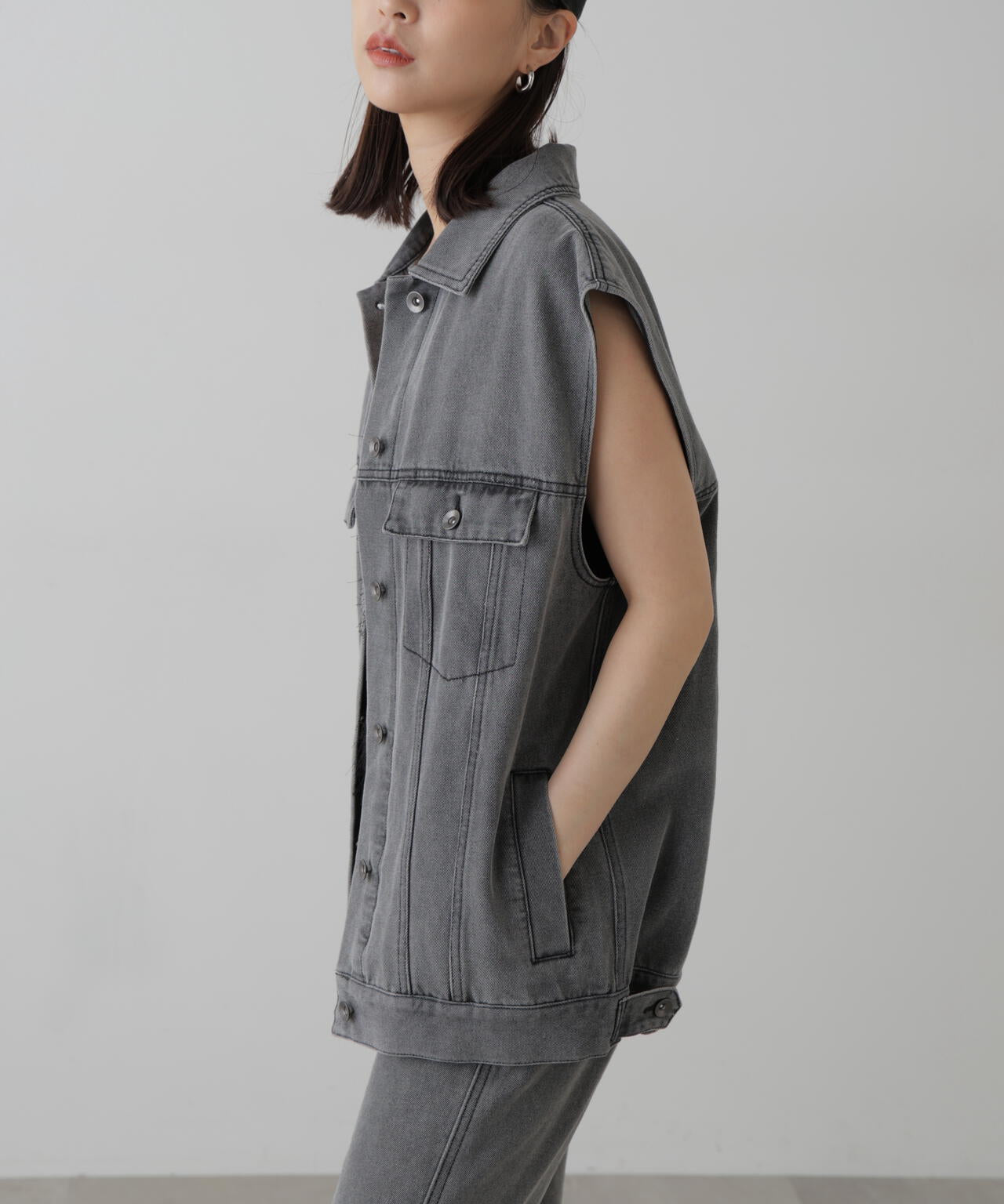 ミドル丈デニムベスト