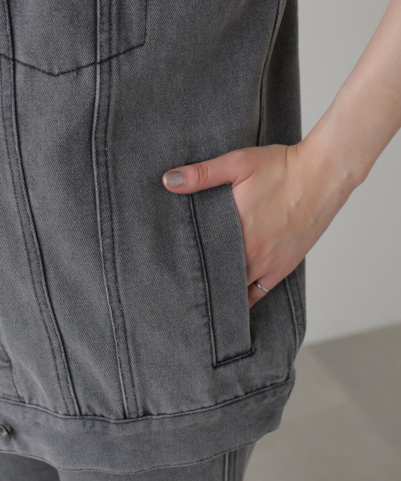 ミドル丈デニムベスト