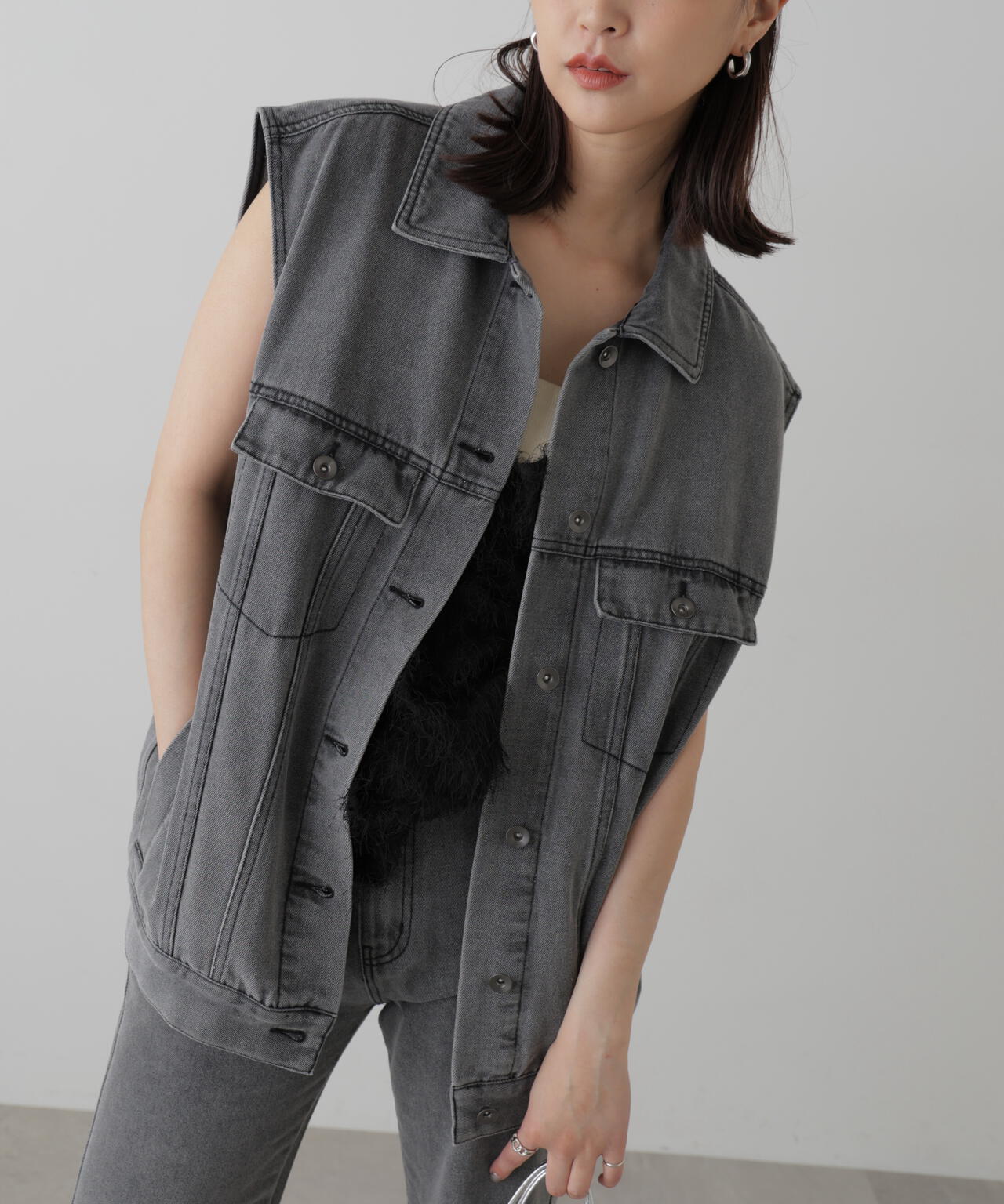 ミドル丈デニムベスト