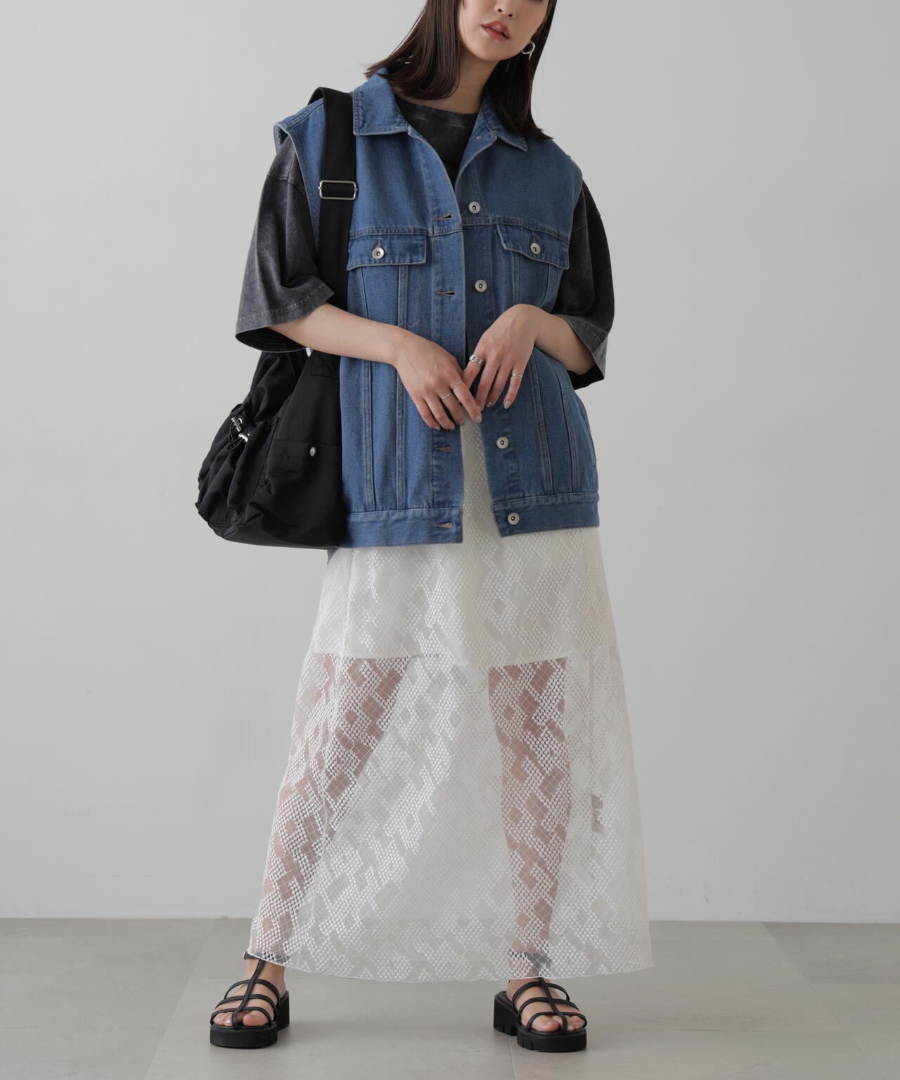 ミドル丈デニムベスト