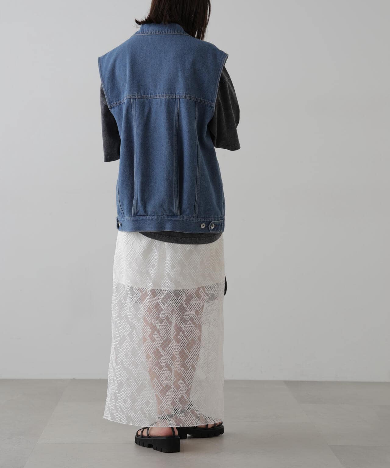 ミドル丈デニムベスト