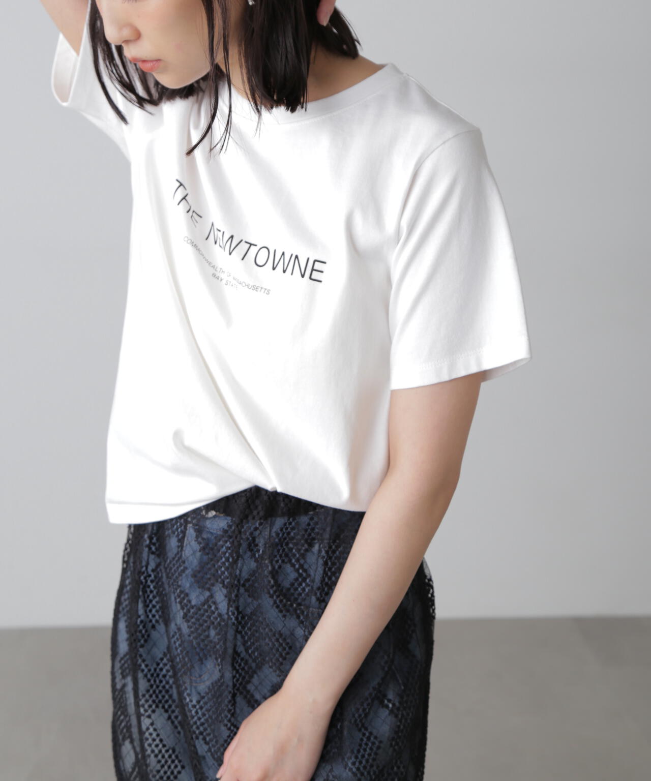 シンプルロゴプリントTシャツ