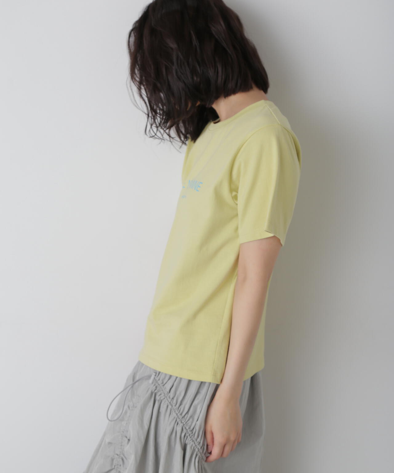 シンプルロゴプリントTシャツ