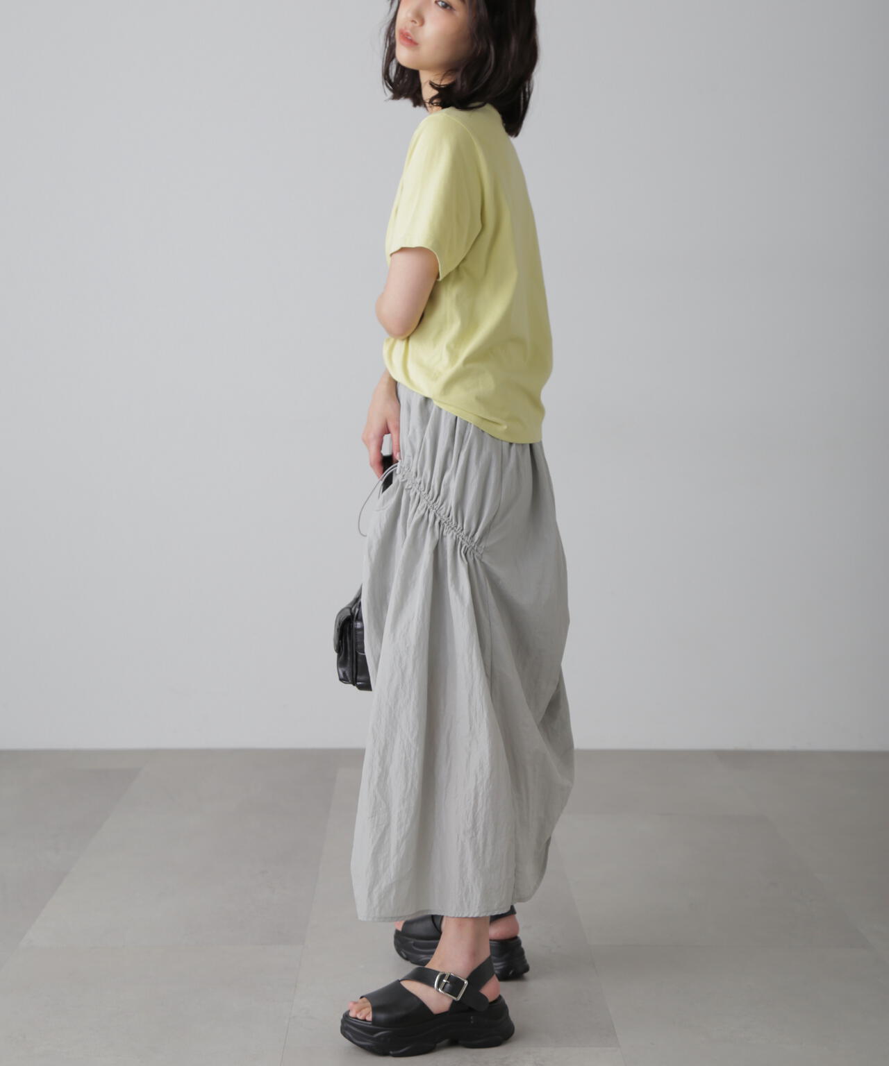 シンプルロゴプリントTシャツ