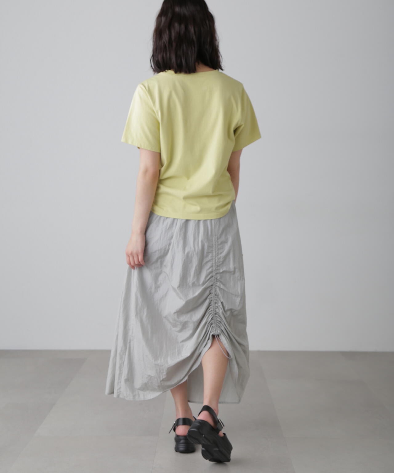 シンプルロゴプリントTシャツ