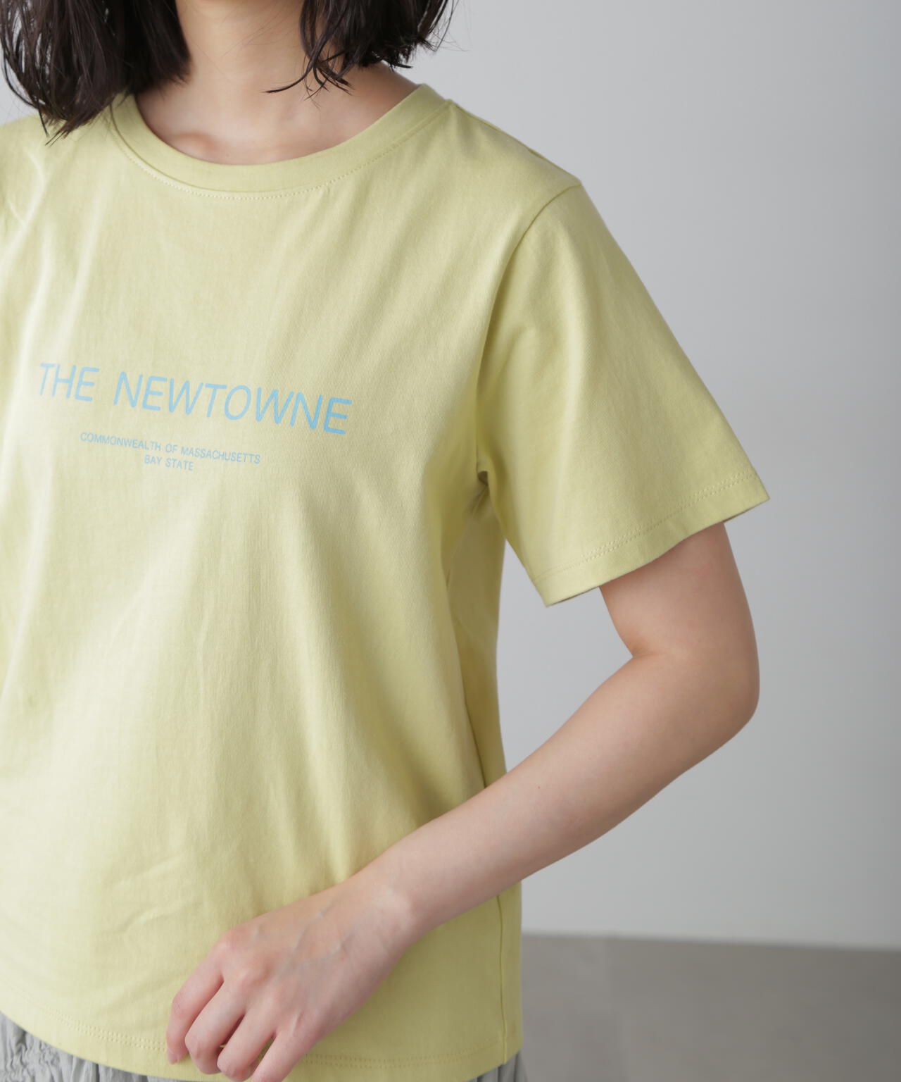 シンプルロゴプリントTシャツ