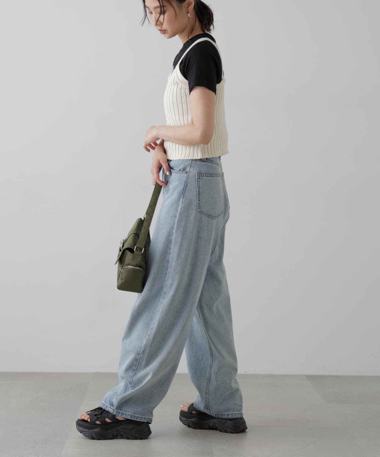 dfe38cd4-e6e2-5d5e-af48-d059cb636fae_Image