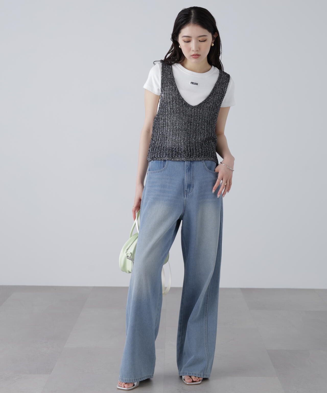 4c4b0ef9-40fc-54ed-90ff-baa1b16297f2_Image