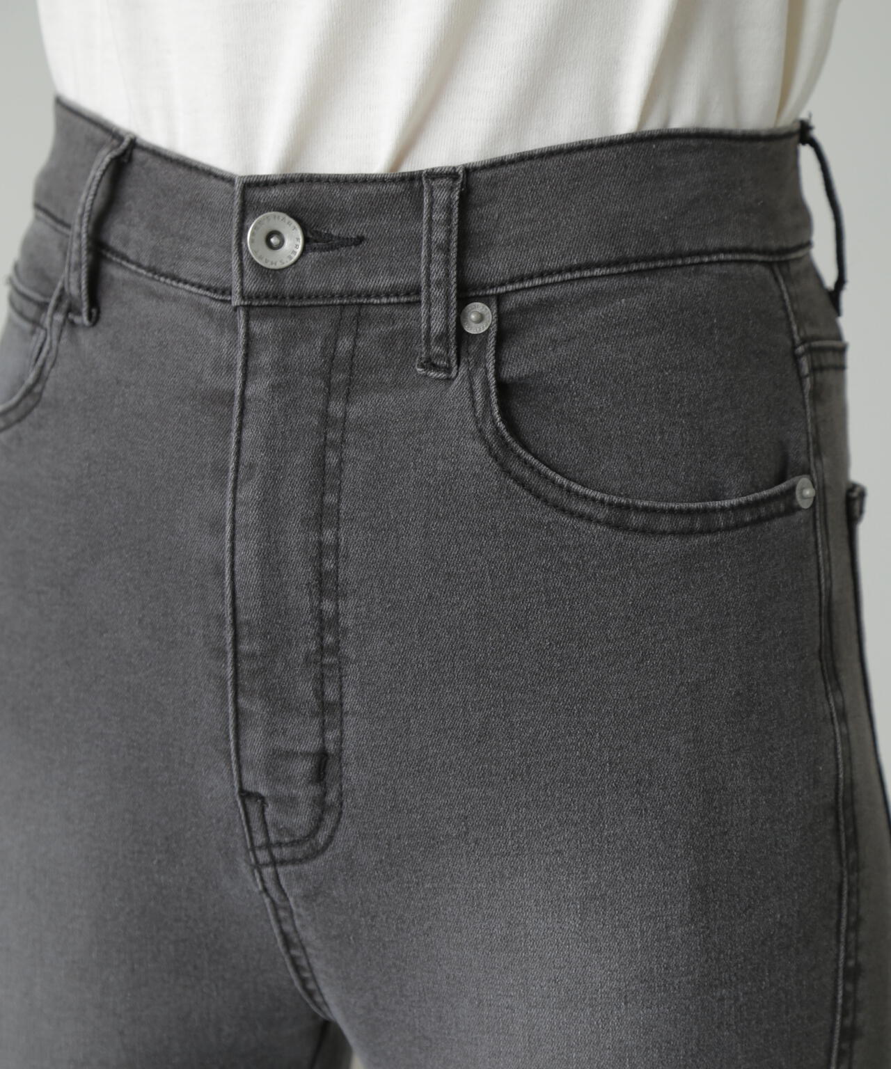 a9018c5f-fd94-538f-bf98-e6171b458e03_Image