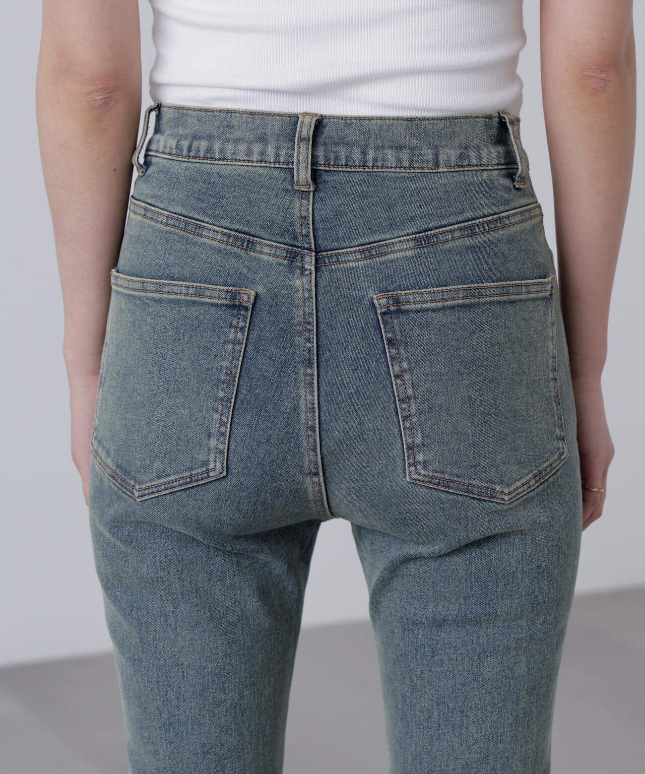 b8fa57cb-25b1-52c8-a9fa-63d1af81ff2d_Image