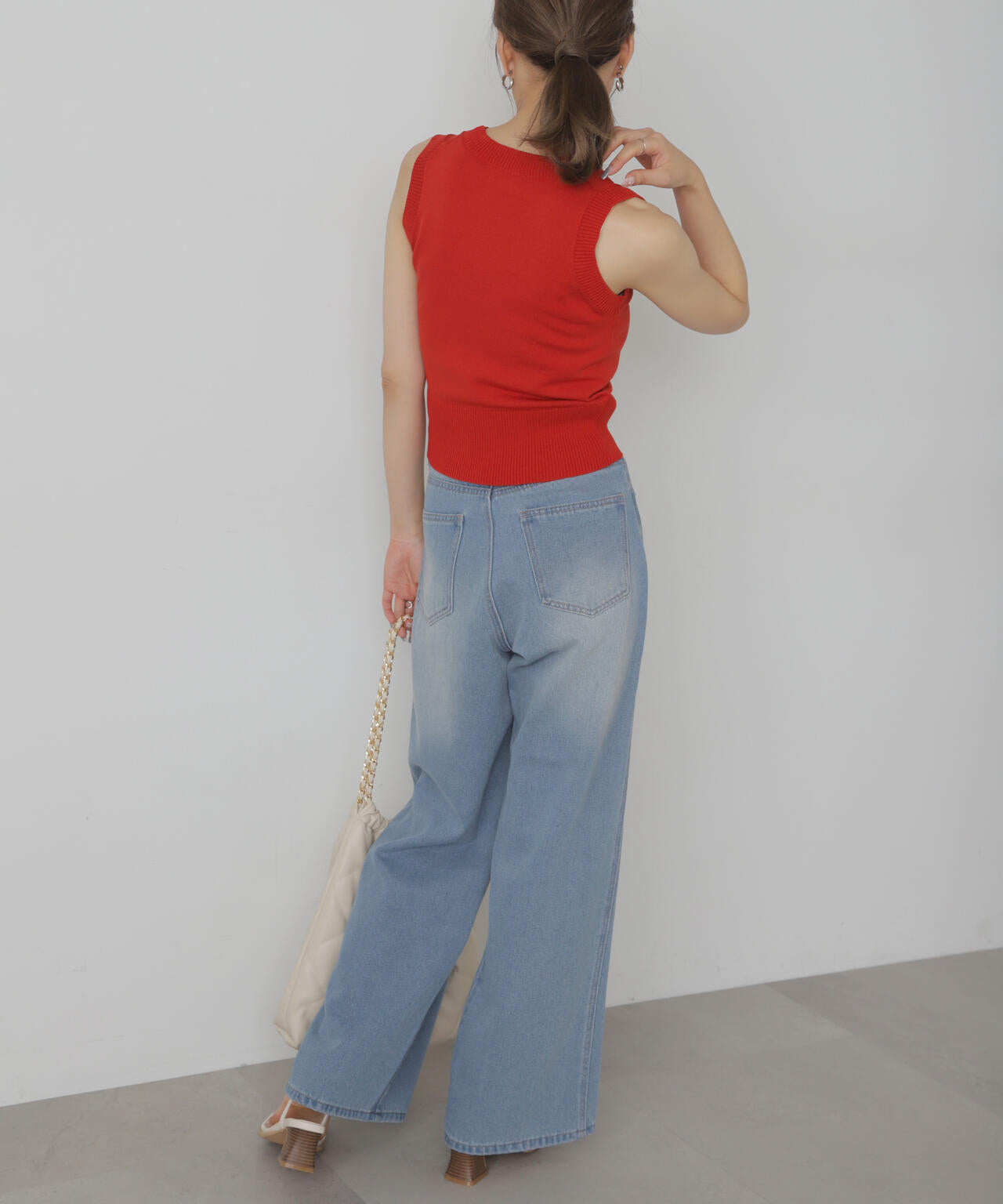 8f075b13-ac14-54e8-b333-93b8ae01dd1c_Image