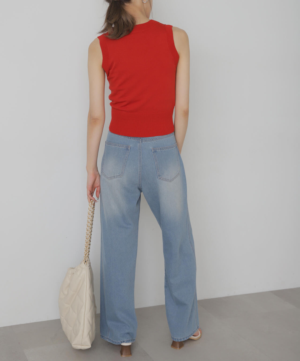 3f805b65-4d01-5565-b165-cc8d18f52896_Image