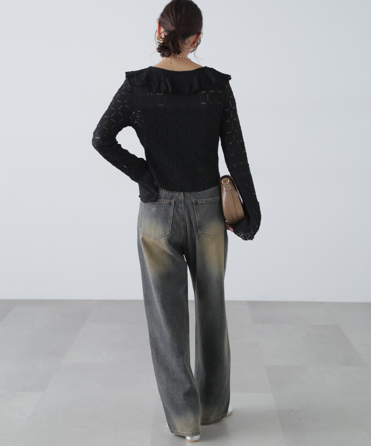 レースラッフルカットソーブラウス